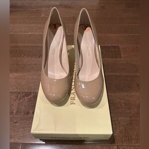 Franco Sarto tan pumps
